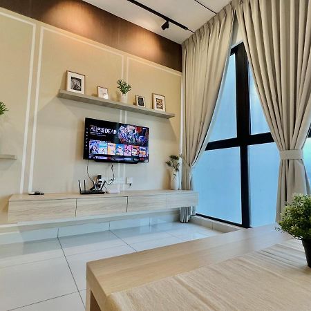 Royale Cottage Midvalley Netflix Pools 4 Pax Johor Bahru Exterior photo