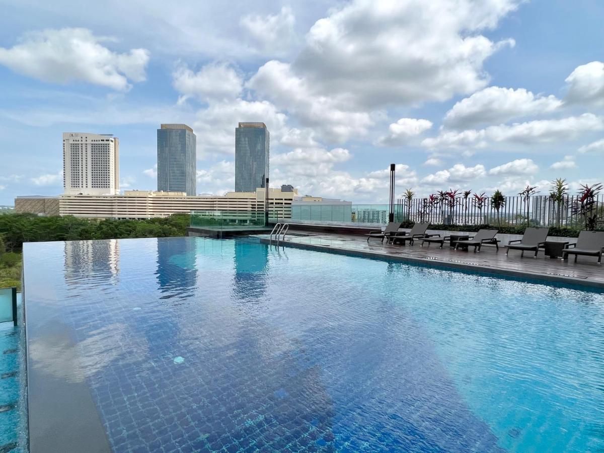 Royale Cottage Midvalley Netflix Pools 4 Pax Johor Bahru Exterior photo